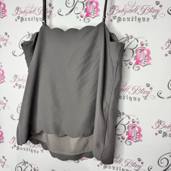 Banana republic tank top camisole cami bubble trim grey flowy versatile timeless - Picture 5 of 8